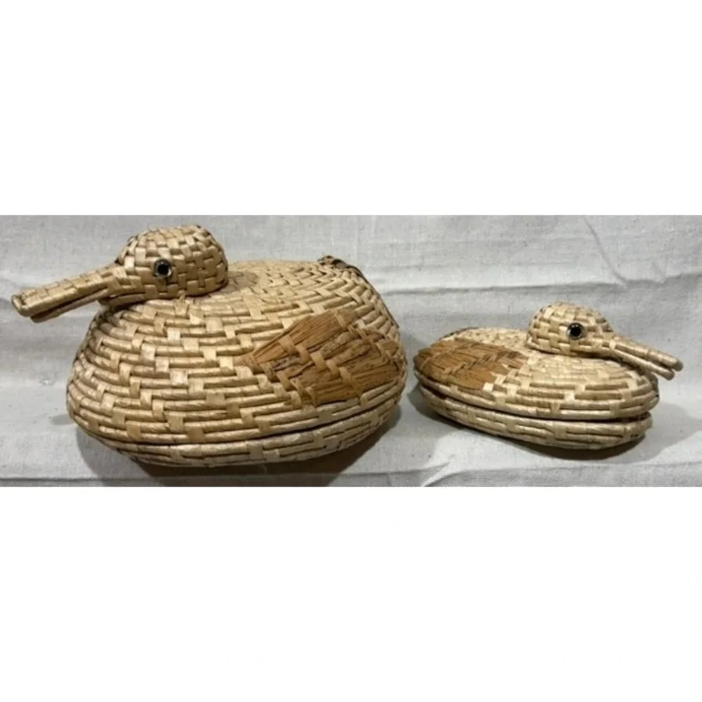 Vintage Woven Straw Duck Nesting Baskets Set of 2 Mallard Figurines with Lids